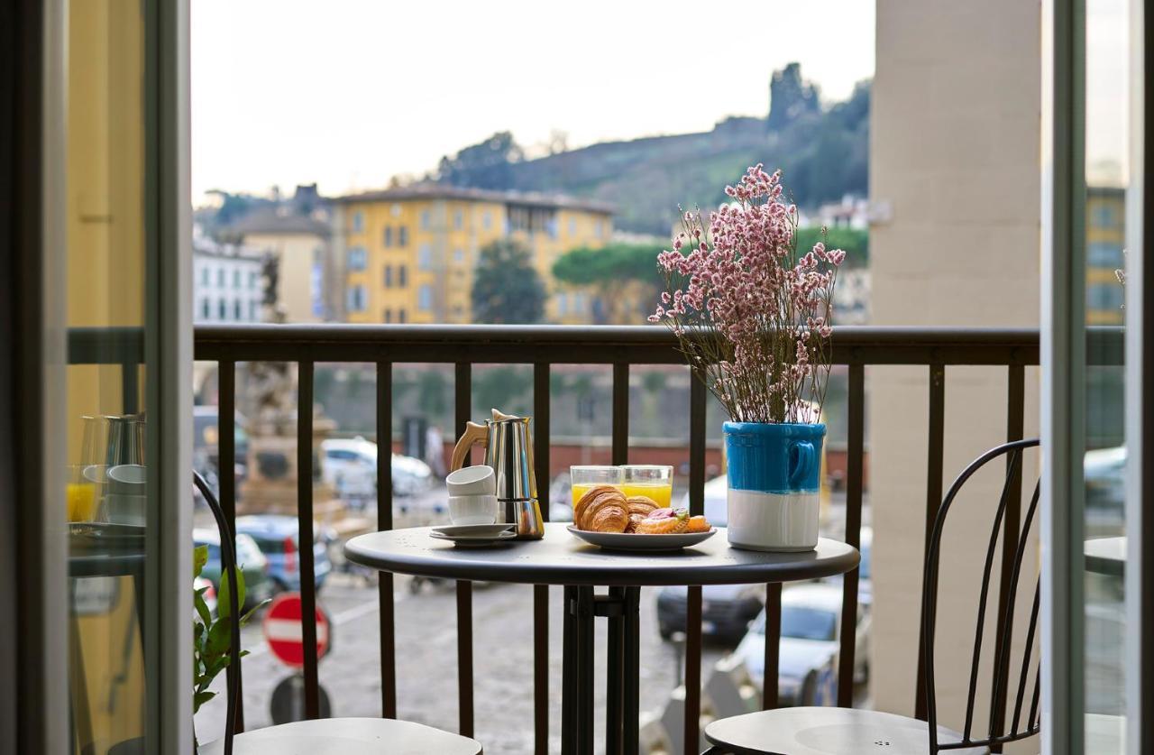 3 Master Bedrooms With Balcony On The River With Views Флоренция Екстериор снимка