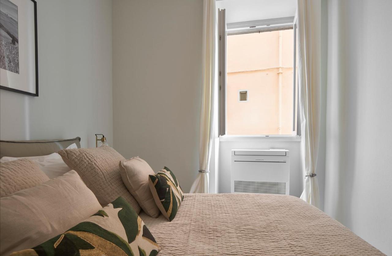 3 Master Bedrooms With Balcony On The River With Views Флоренция Екстериор снимка
