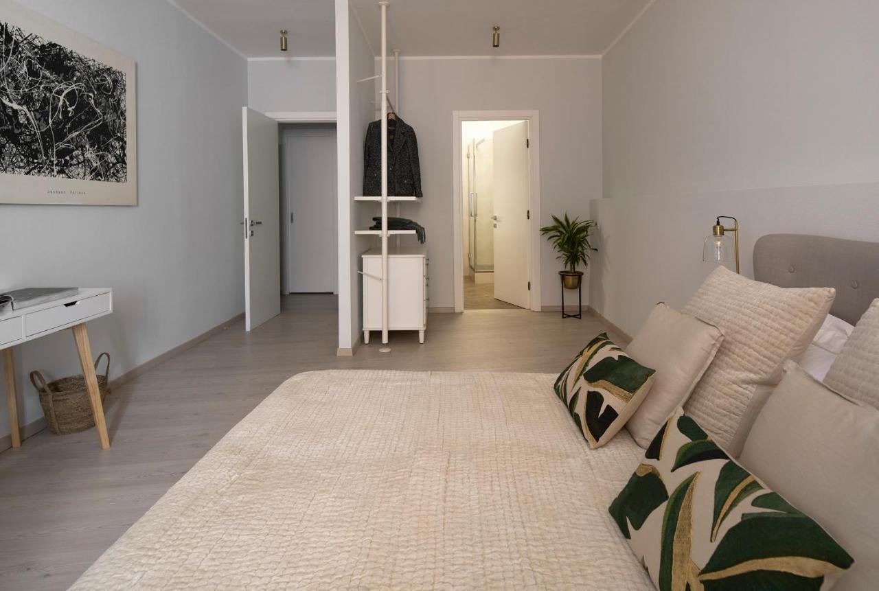 3 Master Bedrooms With Balcony On The River With Views Флоренция Екстериор снимка